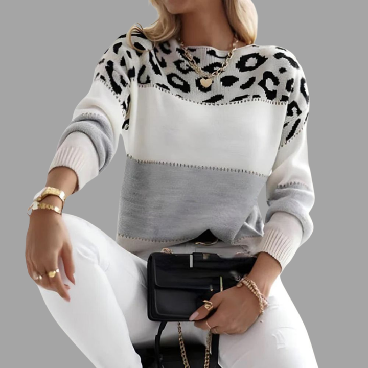 Norelia | Stylischer Hoodie mit Wild-Print