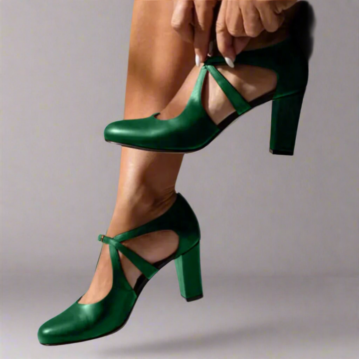 Zenilda | Komfortable T-Riemen Pumps