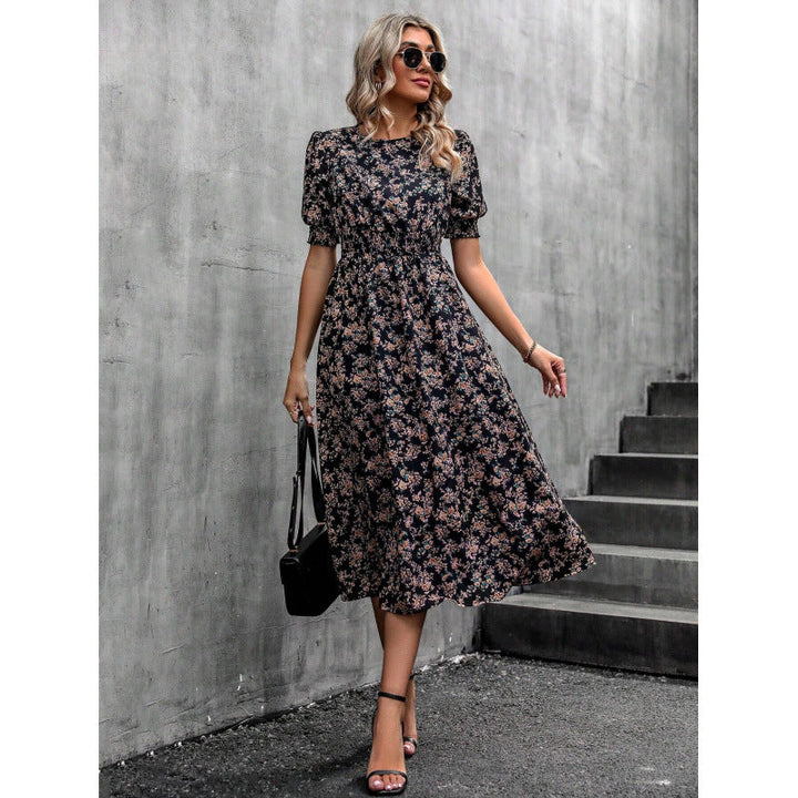 Amelia - Kleid mit Rundhalsausschnitt und Blumenmuster